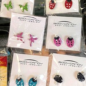 Adorable Rhinestone earrings